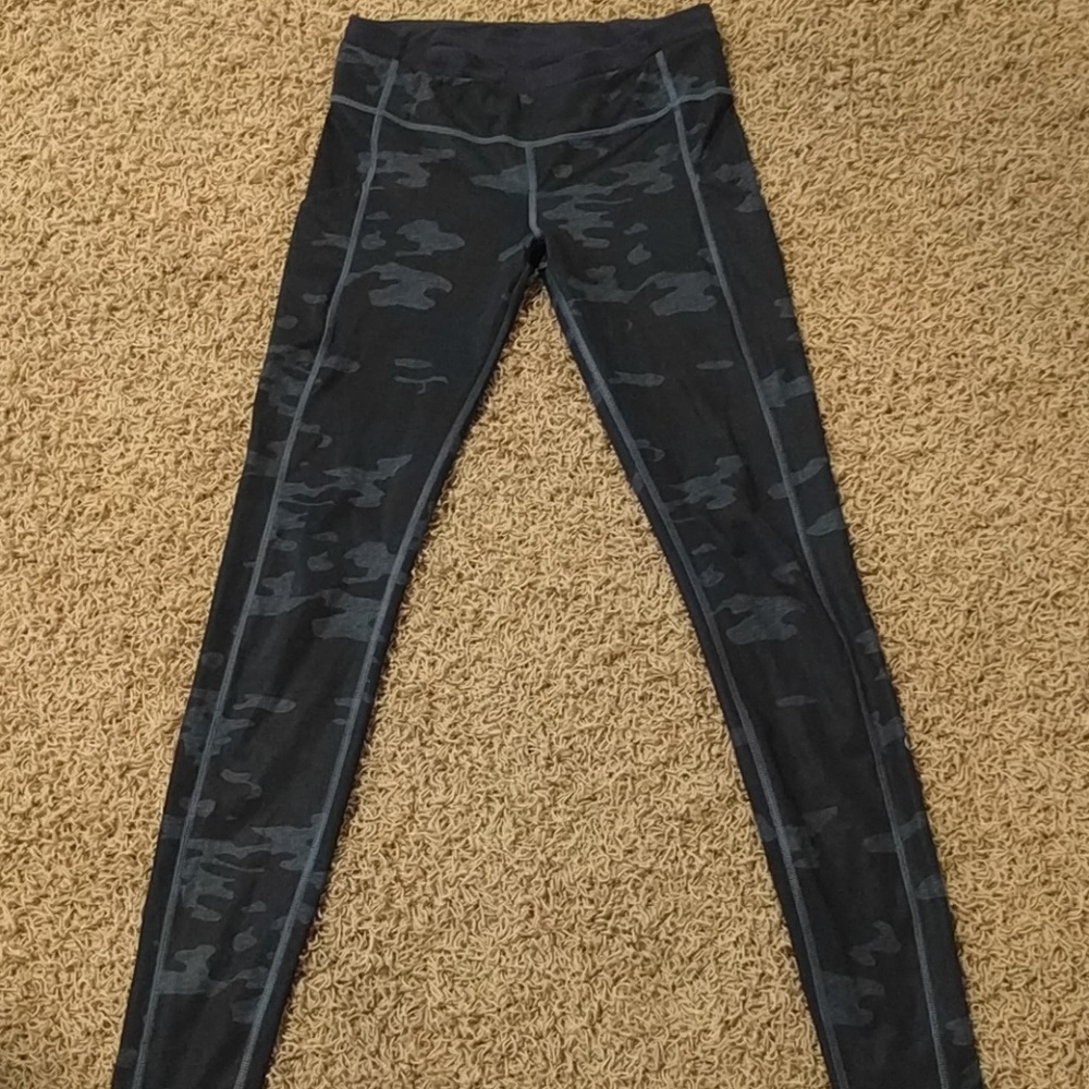 Lululemon Speed Tight II camo oil slick blue sz 6
